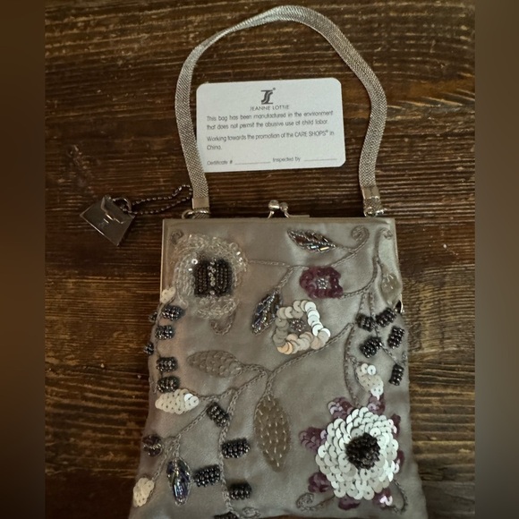 Vintage Beaded Evening bag/grey Satin by Jeanne Lottie - Picture 7 of 9